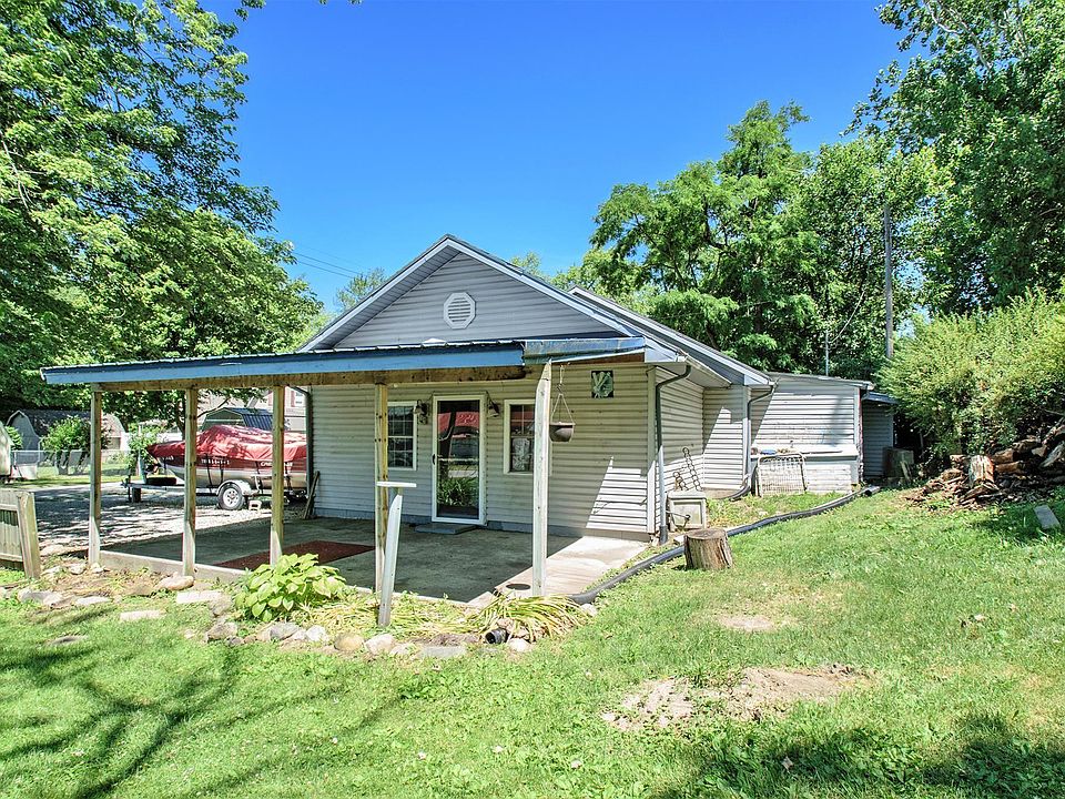 1018 N Edgewater St, Silver Lake, IN 46982 Zillow