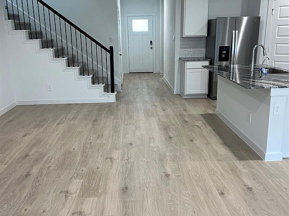 4th image of 4906 Arvida Ln