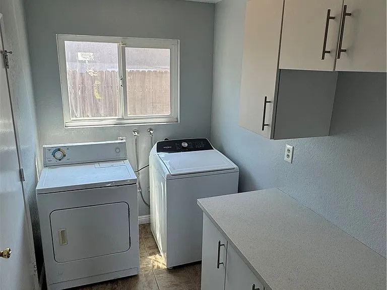 2152 Trafalgar Ave — Photo 15