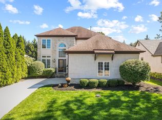 10467 Cambridge Pl, Powell, OH
