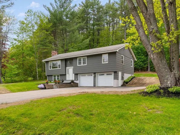 56 Cedarwood Road, Auburn, ME 04210