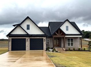 110 Hummingbird Way, Killen, AL 35645