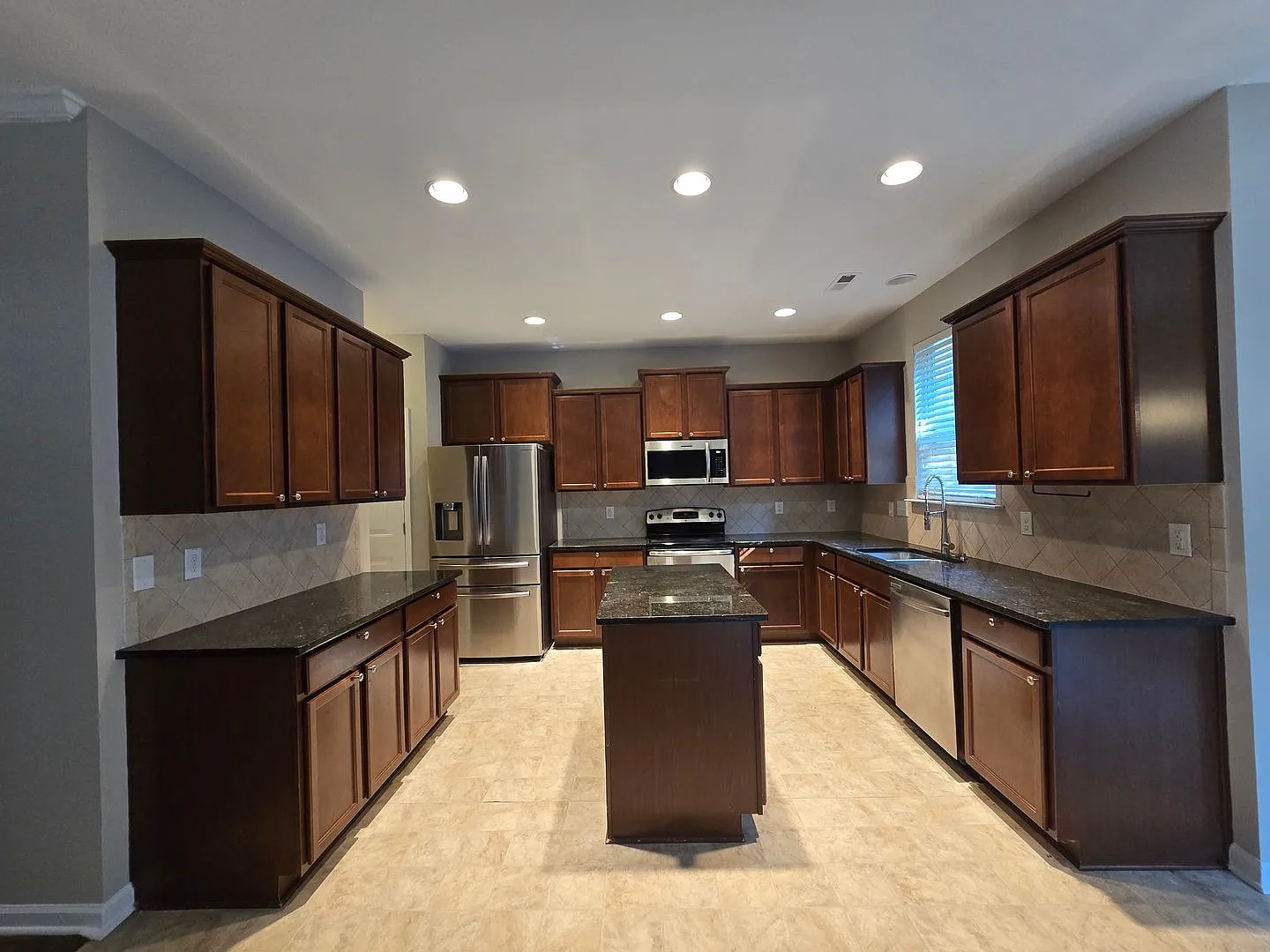 271 River Oak ~ Olde Farm — Photo 3