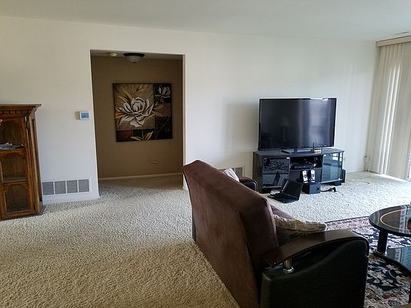 3rd image of 10109 Cherry Pkwy #308