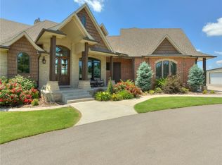 24000 E 1090th Rd, Weatherford, OK 73096