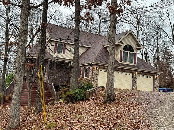 3rd image of 910 Nelsonville Rd