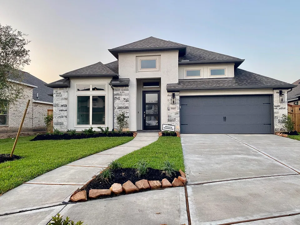 9411 Trestle Creek Ct
