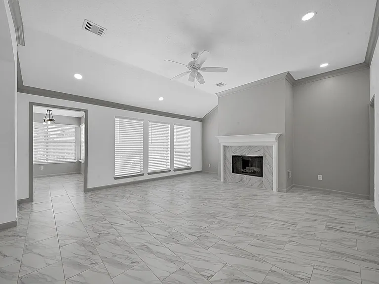 3515 Walden Dr — Photo 5