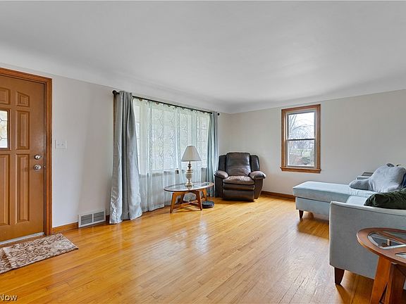 2nd image of 9868 Unity Rd