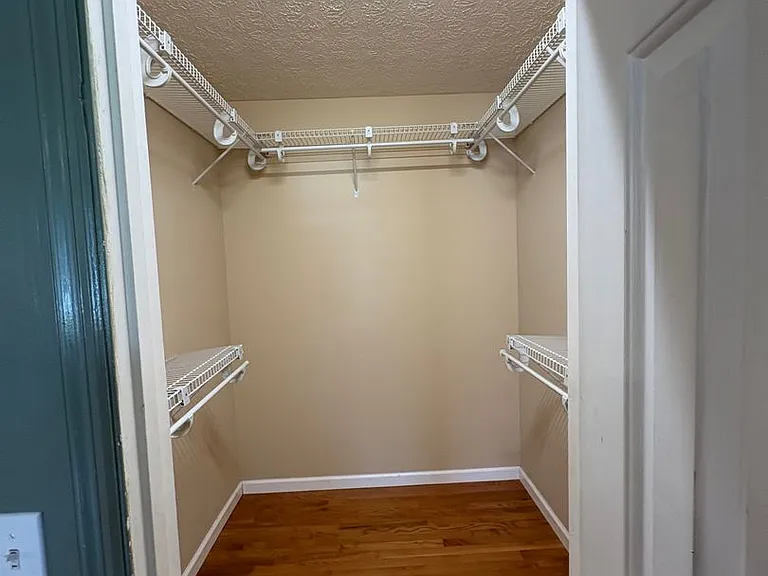 671 Circle Dr — Photo 25