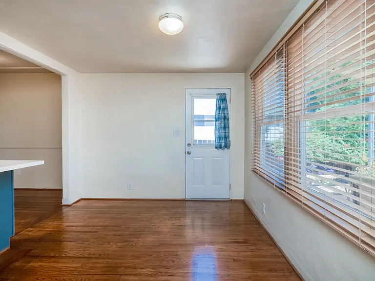 5425 Adams Ave — Photo 10