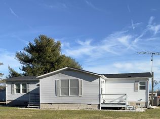 85 Ashbury Rd, Montross, VA 22520