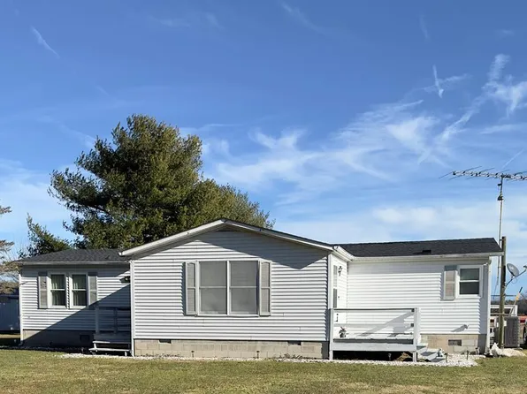 85 Ashbury Rd, Montross, VA 22520
