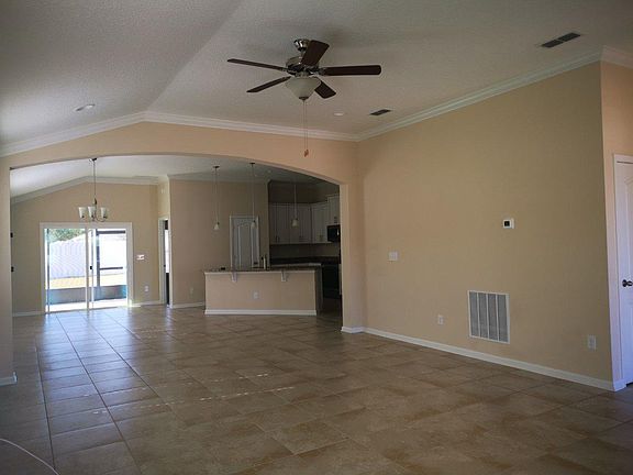 4th image of 33 Soto St