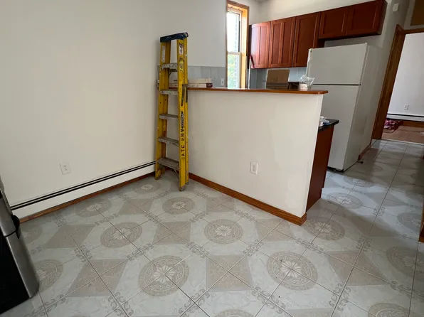 994 Remsen Avenue image 9 of 14