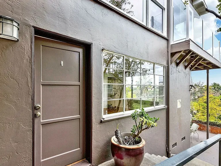 4852 Lila Dr — Photo 11