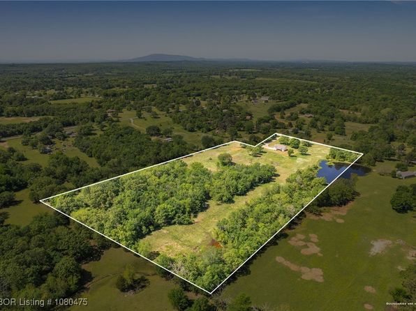 1905 Barnes St, Pocola, OK 74902