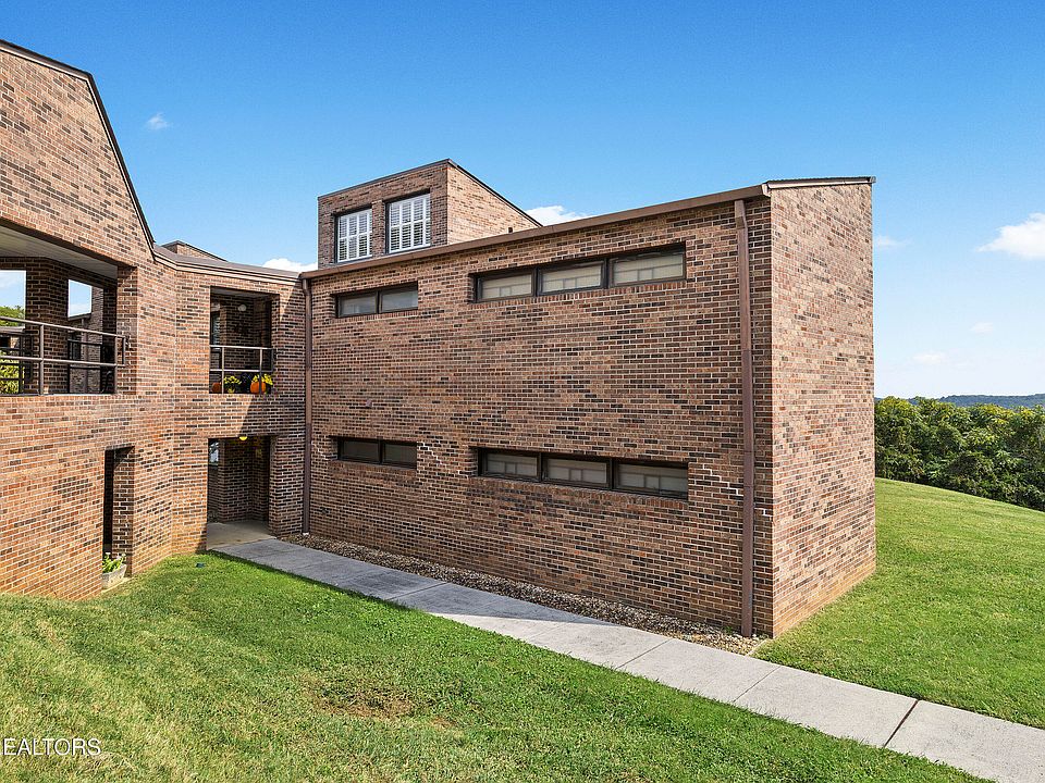 1st image of 6206 Mountain Park Dr #6