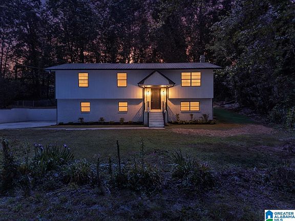 2nd image of 418 Hilltop Rd