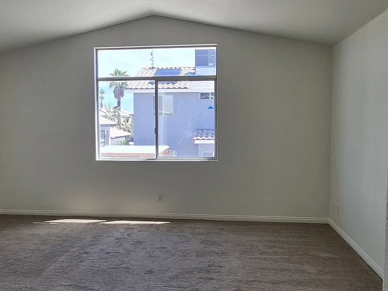 6533 Rain Forest Dr — Photo 11