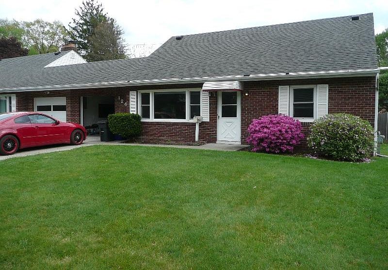 1st image of 1240 Meadow Dr