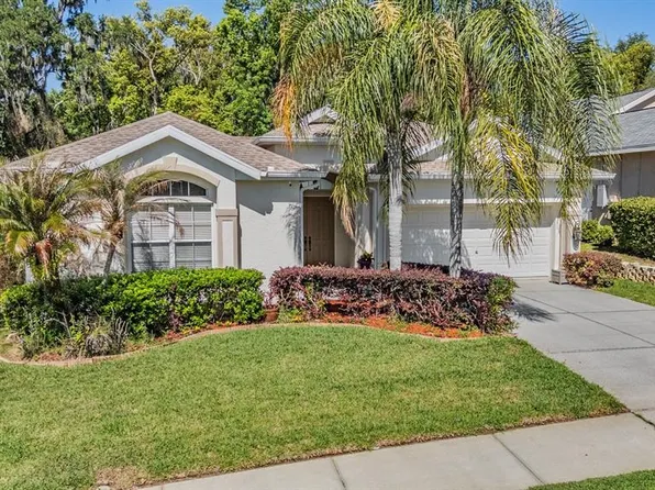 12220 Woodlands Cir, Dade City, FL 33525