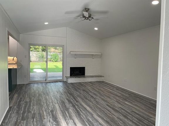 2nd image of 712 Charles Ct