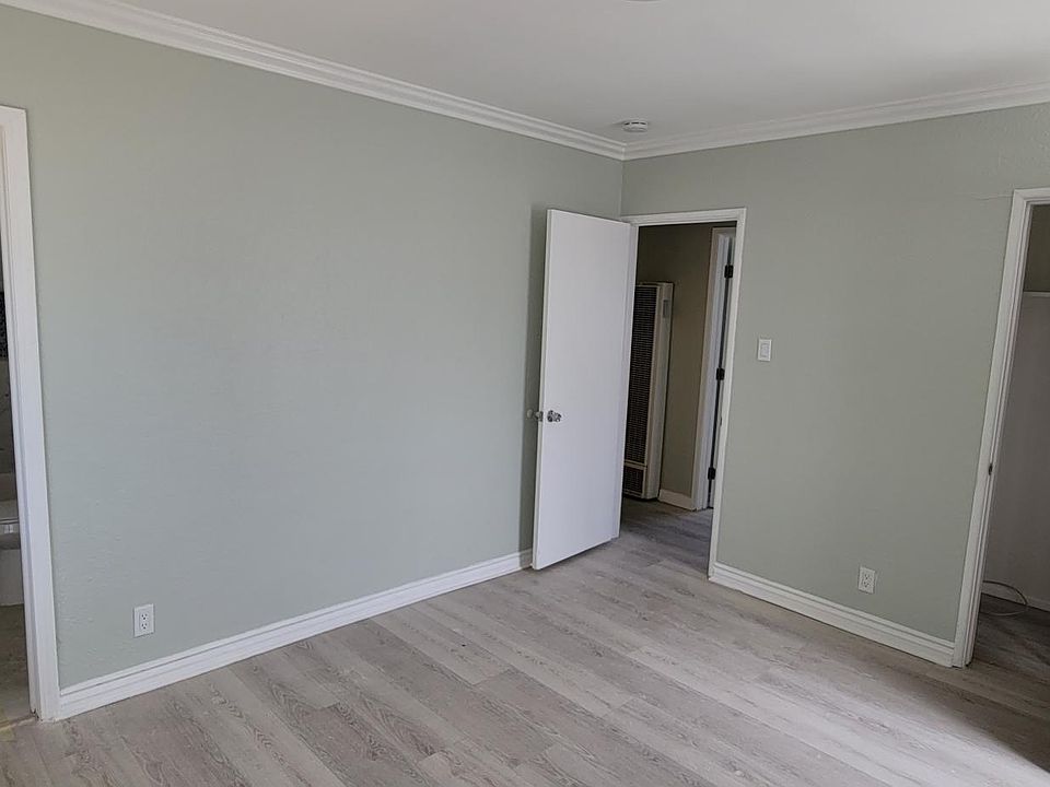 1st image of 1402 W Workman Ave
