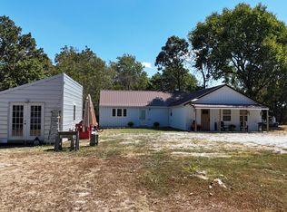 279 Castlegate Drive, Seymour, MO 65746