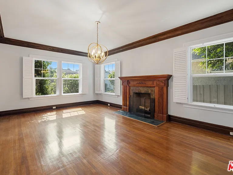 317 S Norton Ave — Photo 9