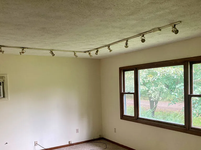 4205 E Scholl Rd — Photo 16