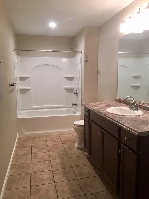 2 bed, 1150 sqft, $950 — Photo 3