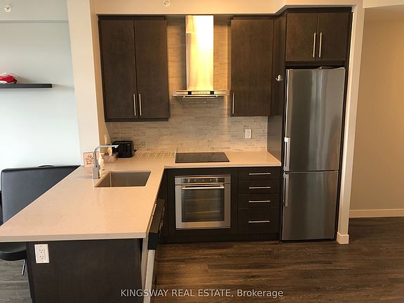 4th image of 2087 Fairview St #1808