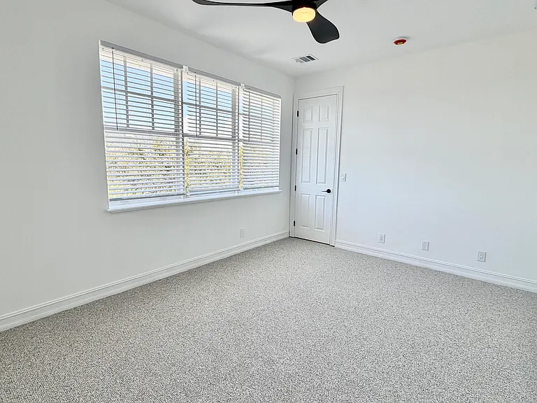 810 3rd Ave N #78 — Photo 50