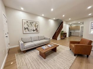 1729 Lecount St, Philadelphia, PA 19121