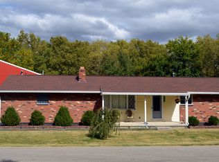 2900 Beard Dr, Springfield, OH 45502