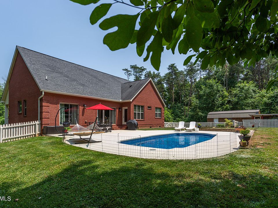 3215 Deerfield Dr, Louisville, TN 37777 Zillow