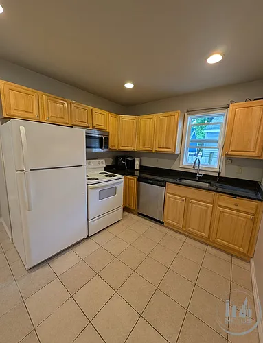 3 Barton St #3 Photo 1