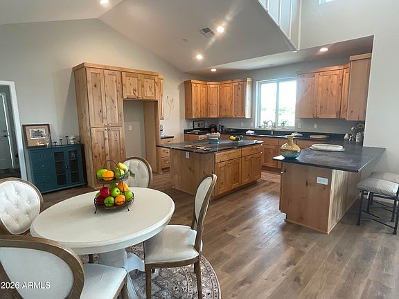 5th image of 498 KINDRA HEIGHTS Road