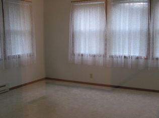 3026 Fleming Ct, Burlington, IA