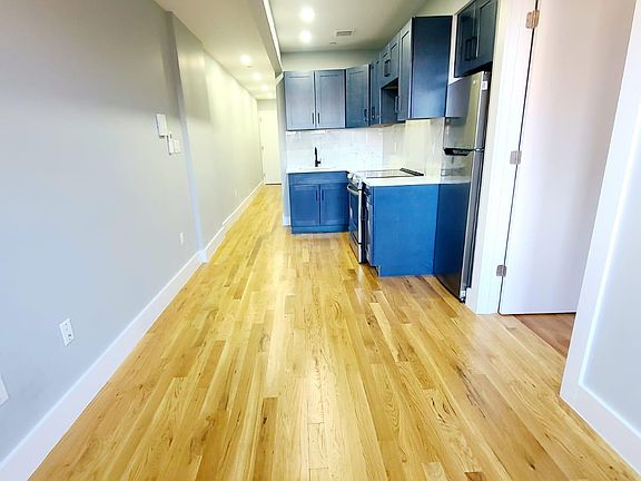 2nd image of 2779 Webb Ave #2A