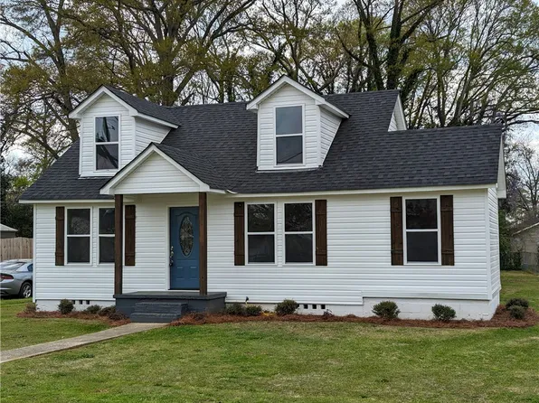 3203 18th Ave, Valley, AL 36854