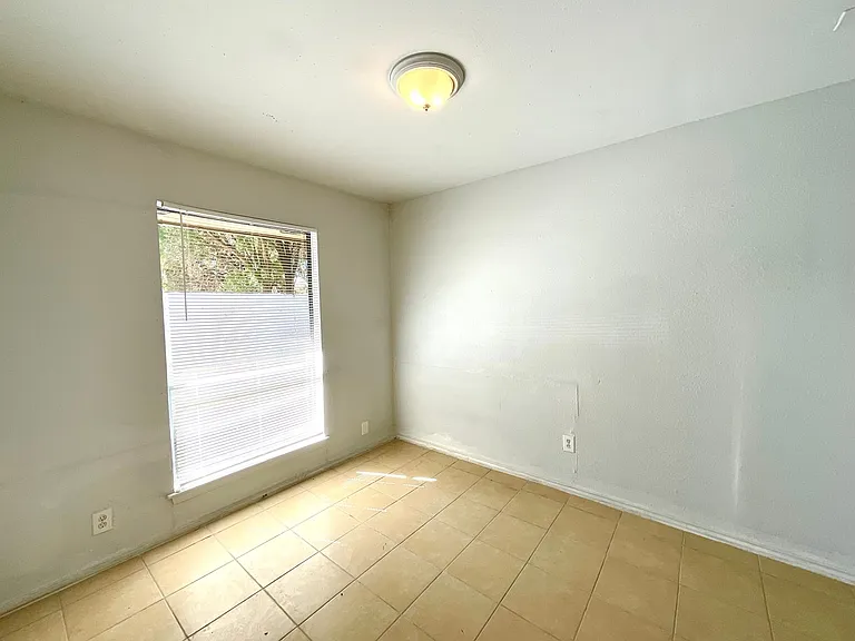 7237 Glen Bay — Photo 29