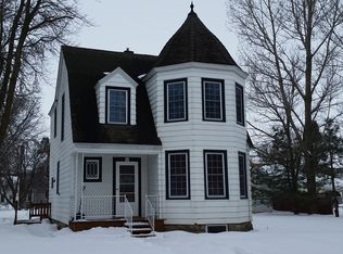 209 E Main St, Hayfield, MN 55940
