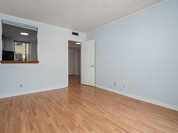 4th image of 84 Gordon St APT 301