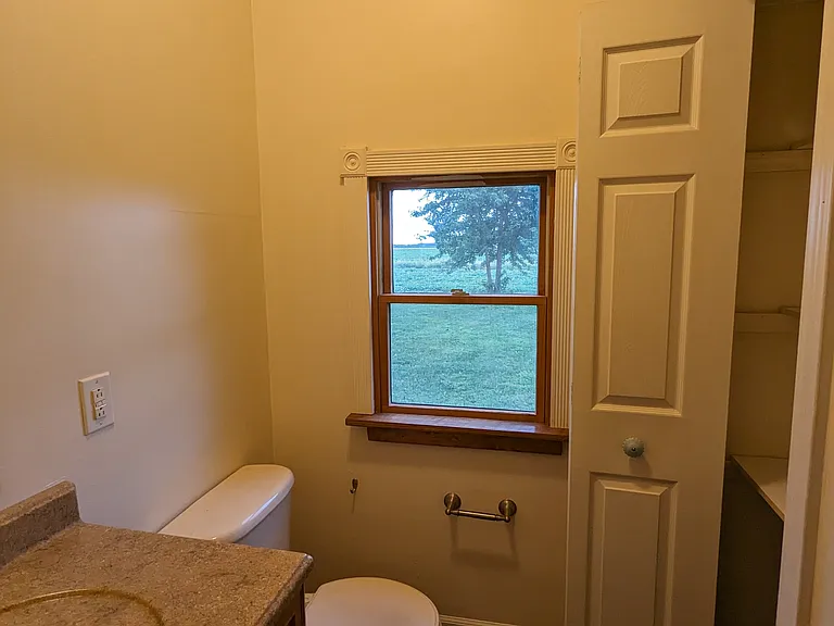 1640 W 650 N — Photo 13