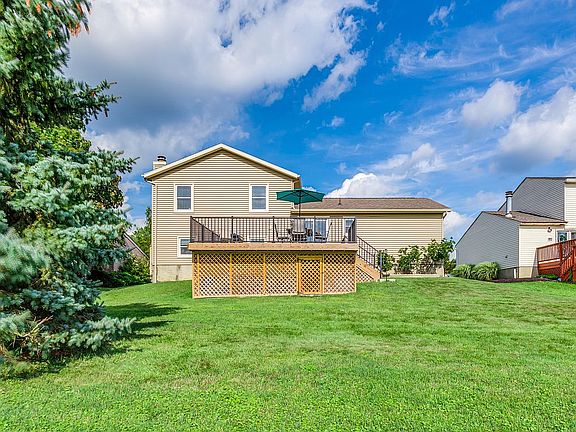 3rd image of 18622 Windward Way