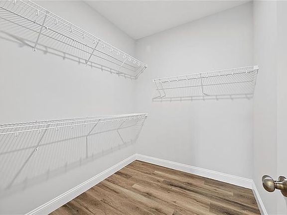 2nd image of 7040 Shelton Ln