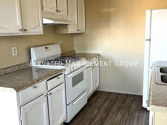 4th image of 600 Chama St SE APT A