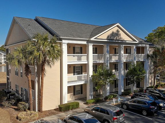 2nd image of 647 Woodmoor Dr. #301